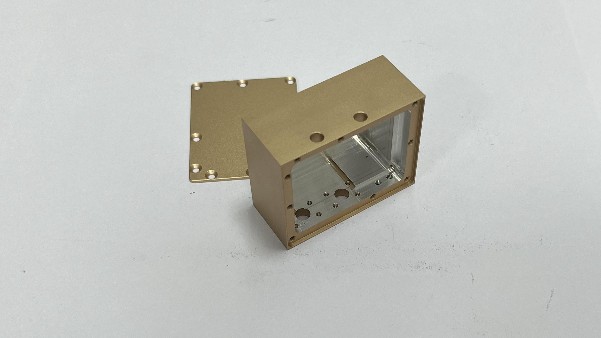鋁合金CNC加工的原理與優(yōu)點是什么？